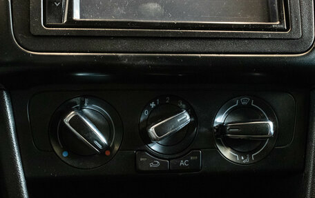 Volkswagen Polo VI (EU Market), 2012 год, 589 000 рублей, 18 фотография