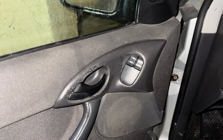 Ford Focus IV, 2003 год, 135 000 рублей, 5 фотография