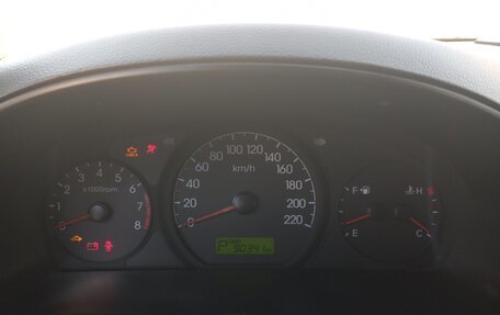 Hyundai H-1 II рестайлинг, 2012 год, 2 000 000 рублей, 8 фотография