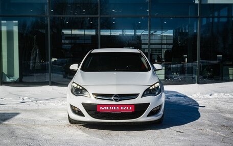 Opel Astra J, 2013 год, 700 000 рублей, 3 фотография