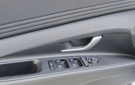 Hyundai Elantra, 2024 год, 2 585 000 рублей, 6 фотография