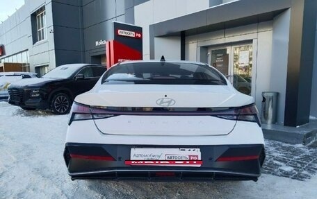 Hyundai Elantra, 2024 год, 2 585 000 рублей, 17 фотография