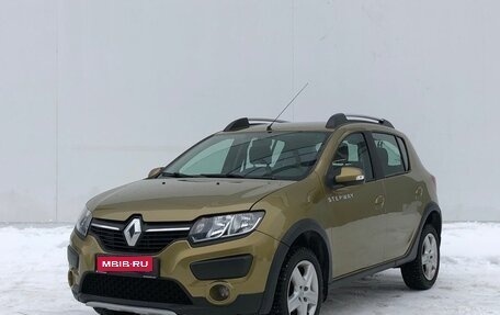 Renault Sandero II рестайлинг, 2015 год, 925 000 рублей, 1 фотография