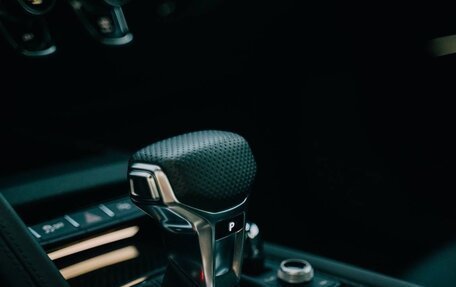 Audi R8, 2021 год, 23 000 000 рублей, 10 фотография