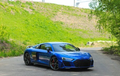 Audi R8, 2021 год, 23 000 000 рублей, 18 фотография