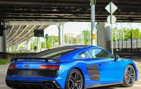 Audi R8, 2021 год, 23 000 000 рублей, 16 фотография