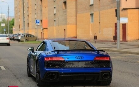 Audi R8, 2021 год, 23 000 000 рублей, 14 фотография