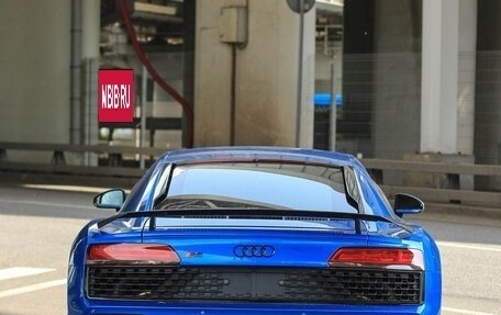 Audi R8, 2021 год, 23 000 000 рублей, 17 фотография