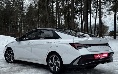 Hyundai Elantra, 2023 год, 1 450 000 рублей, 4 фотография