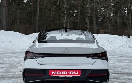 Hyundai Elantra, 2023 год, 1 450 000 рублей, 5 фотография