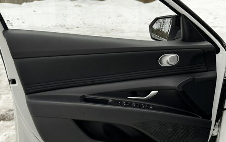 Hyundai Elantra, 2023 год, 1 450 000 рублей, 19 фотография