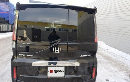 Honda Stepwgn IV, 2017 год, 2 350 000 рублей, 4 фотография