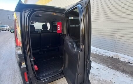 Honda Stepwgn IV, 2017 год, 2 350 000 рублей, 5 фотография