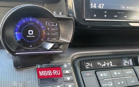 Honda Stepwgn IV, 2017 год, 2 350 000 рублей, 16 фотография