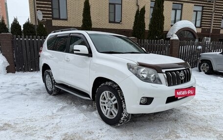 Toyota Land Cruiser Prado 150 рестайлинг 2, 2012 год, 2 630 000 рублей, 6 фотография