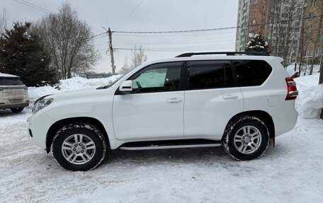 Toyota Land Cruiser Prado 150 рестайлинг 2, 2012 год, 2 630 000 рублей, 11 фотография