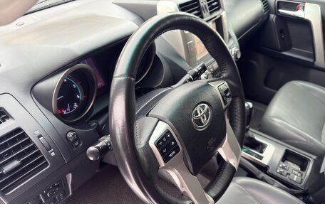 Toyota Land Cruiser Prado 150 рестайлинг 2, 2012 год, 2 630 000 рублей, 22 фотография