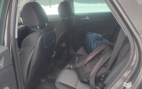 Hyundai Tucson III, 2018 год, 2 290 000 рублей, 6 фотография