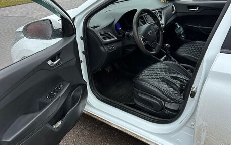 Hyundai Solaris II рестайлинг, 2020 год, 950 000 рублей, 4 фотография