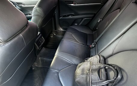 Toyota Camry, 2019 год, 2 800 000 рублей, 9 фотография