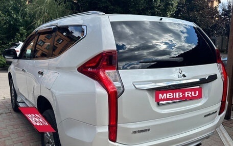 Mitsubishi Pajero Sport III рестайлинг, 2017 год, 2 600 000 рублей, 6 фотография