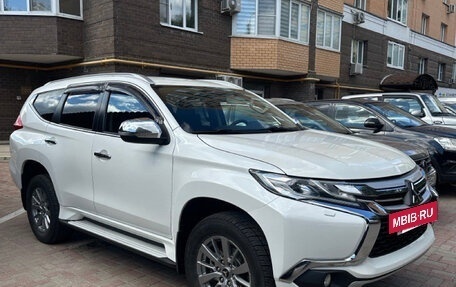 Mitsubishi Pajero Sport III рестайлинг, 2017 год, 2 600 000 рублей, 8 фотография