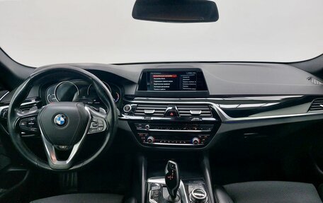 BMW 5 серия, 2018 год, 2 899 000 рублей, 11 фотография