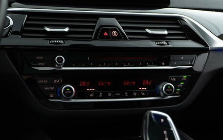 BMW 5 серия, 2019 год, 3 149 999 рублей, 20 фотография