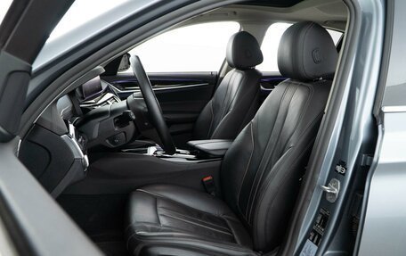 BMW 5 серия, 2019 год, 3 149 999 рублей, 12 фотография