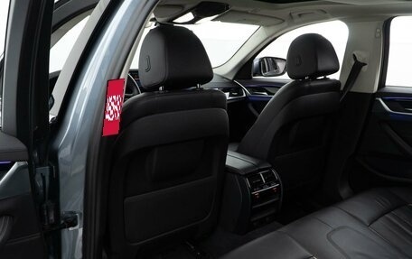 BMW 5 серия, 2019 год, 3 149 999 рублей, 13 фотография