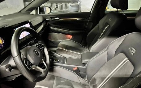 Volkswagen Golf VIII, 2023 год, 1 890 000 рублей, 10 фотография