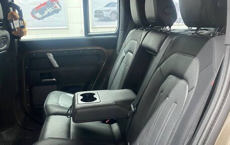 Land Rover Defender II, 2021 год, 8 550 000 рублей, 5 фотография