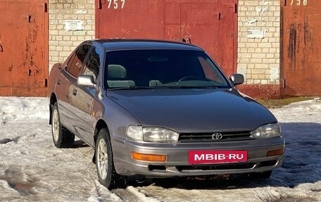 Toyota Camry, 1991 год, 250 000 рублей, 6 фотография
