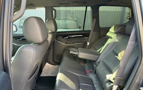 Toyota Land Cruiser Prado 120 рестайлинг, 2008 год, 2 925 000 рублей, 19 фотография