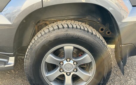 Toyota Land Cruiser Prado 120 рестайлинг, 2008 год, 2 925 000 рублей, 26 фотография