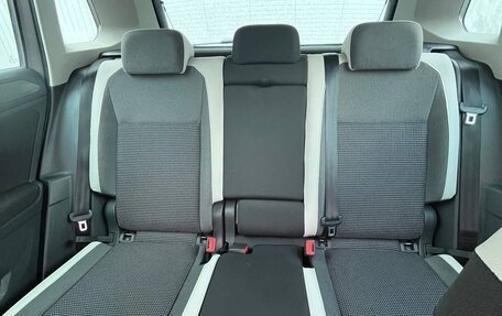 Volkswagen Tiguan II, 2019 год, 2 395 000 рублей, 18 фотография