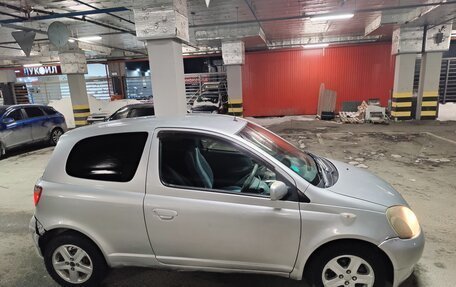 Toyota Vitz, 2001 год, 185 000 рублей, 2 фотография