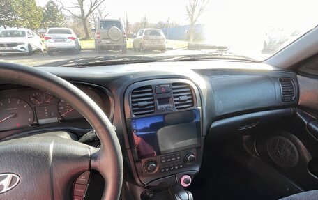 Hyundai Sonata IV рестайлинг, 2001 год, 295 000 рублей, 15 фотография