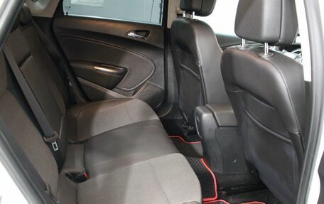 Opel Astra J, 2012 год, 590 000 рублей, 15 фотография