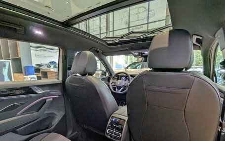 Volkswagen Tiguan, 2025 год, 5 390 000 рублей, 33 фотография