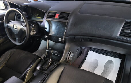 Honda Accord VII рестайлинг, 2004 год, 839 000 рублей, 18 фотография