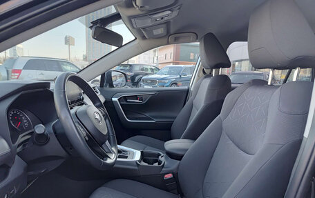 Toyota RAV4, 2020 год, 3 150 000 рублей, 16 фотография