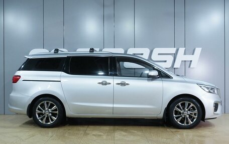 KIA Carnival III, 2020 год, 3 199 000 рублей, 5 фотография