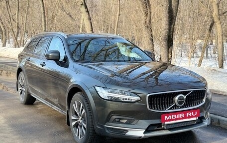 Volvo V90 Cross Country I рестайлинг, 2020 год, 3 820 000 рублей, 2 фотография