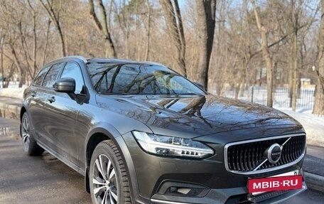 Volvo V90 Cross Country I рестайлинг, 2020 год, 3 820 000 рублей, 12 фотография