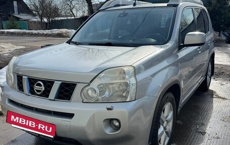 Nissan X-Trail, 2010 год, 980 000 рублей, 2 фотография