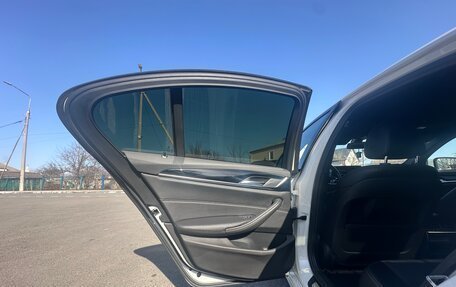 BMW 5 серия, 2017 год, 3 300 000 рублей, 15 фотография