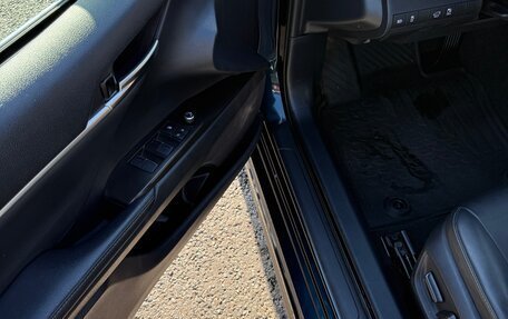 Toyota Camry, 2021 год, 2 600 000 рублей, 8 фотография