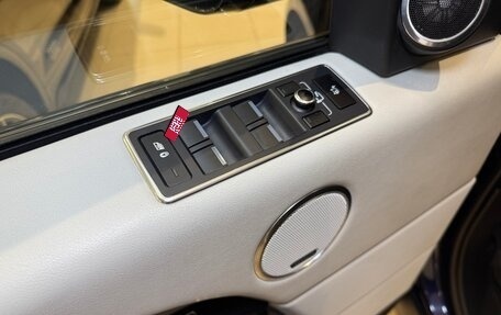 Land Rover Range Rover IV рестайлинг, 2014 год, 3 500 000 рублей, 16 фотография