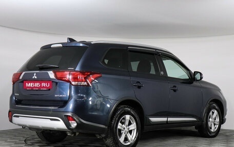 Mitsubishi Outlander III рестайлинг 3, 2019 год, 2 297 000 рублей, 5 фотография
